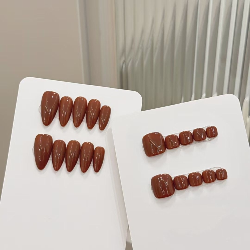 Brown Press-On Nails Set